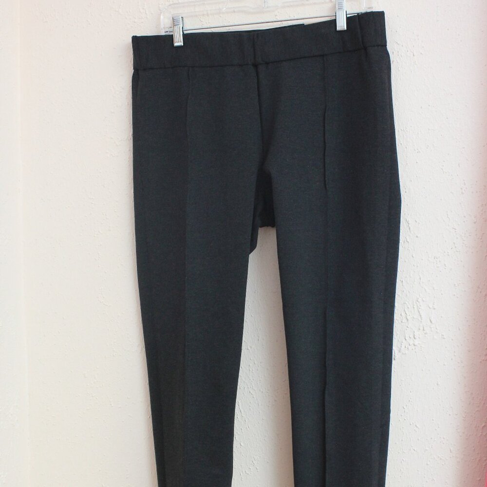 #494 NWT Chico's Grey Dress Pants Size 2 Regular (12)